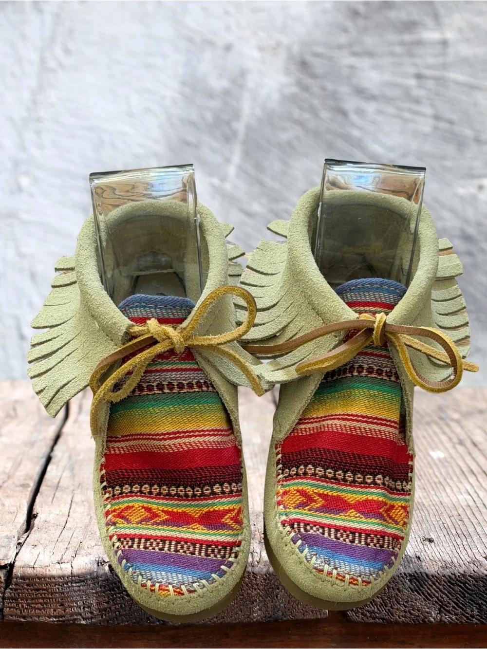 NWOT Minnetonka Kids Frisco Suede Fringe Ankle Bootie Moccasins Multi Serape